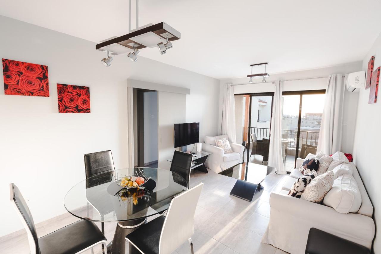 Alexis Apartments - Lovely 2-Bedroom With Swimming Pool Paphos Exteriör bild