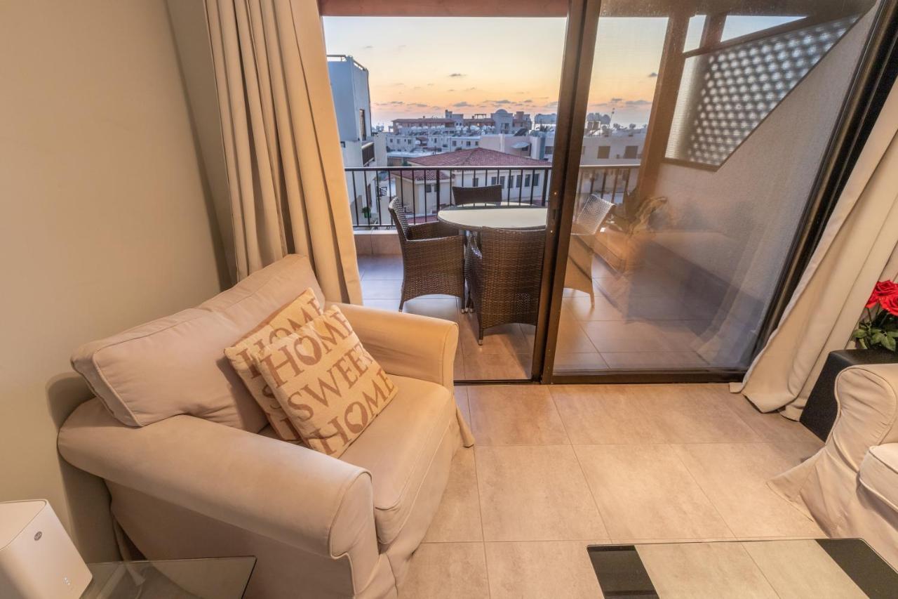 Alexis Apartments - Lovely 2-Bedroom With Swimming Pool Paphos Exteriör bild
