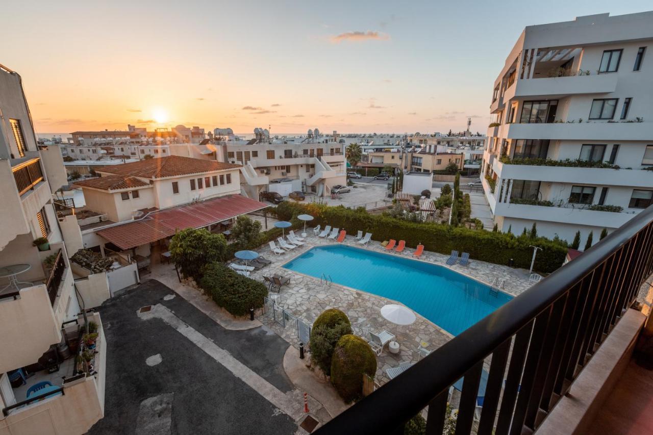Alexis Apartments - Lovely 2-Bedroom With Swimming Pool Paphos Exteriör bild